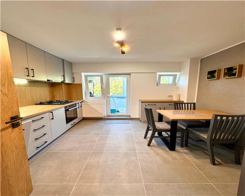 Apartament 2 camere, parcare proprie, prima inchiriere, Ploiesti, ultracentral