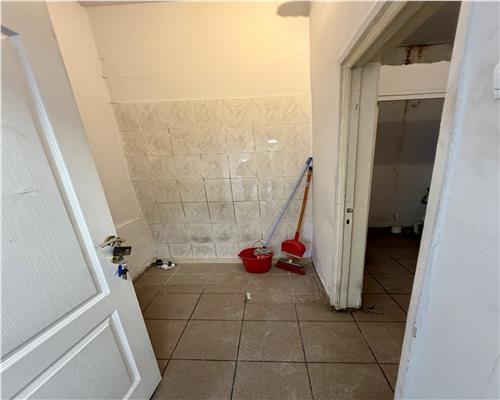 Spatiu comercial 50 mp, Ploiesti, Republicii stradal