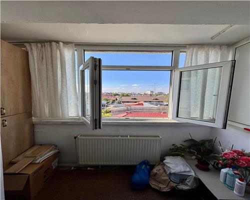 Apartament 3 camere, 2 bai, In Ploiesti, zona Republicii