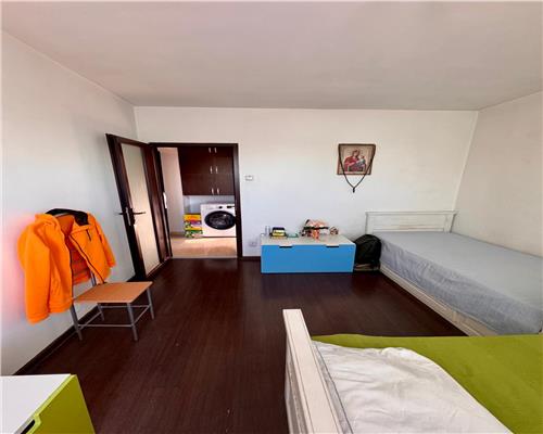 Apartament 3 camere, 2 bai, In Ploiesti, zona Republicii