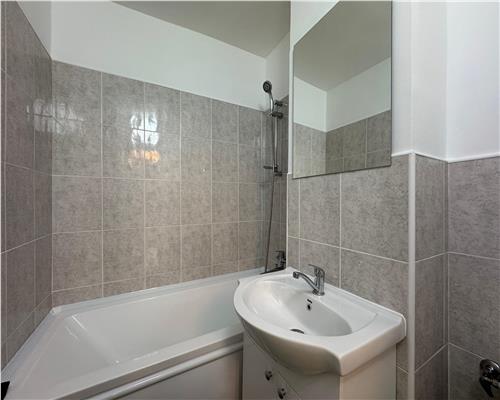 Apartament 2 camere decomandat renovat Vest Ploiesti