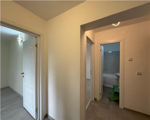 Apartament 2 camere decomandat renovat Vest Ploiesti