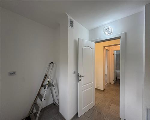 Apartament 2 camere decomandat renovat Vest Ploiesti