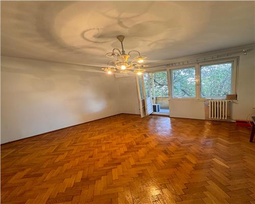 Apartament 3 camere 65mp , Republicii , zona centrala, Ploiesti