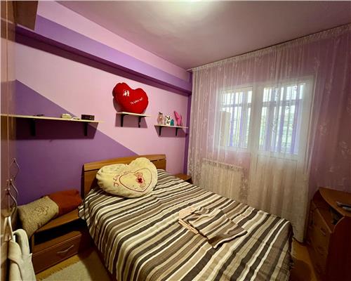 Vanzare apartament 4 camere, spatios, 9 mai, Ploiesti