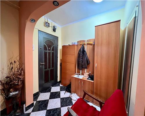 Vanzare apartament 4 camere, spatios, 9 mai, Ploiesti