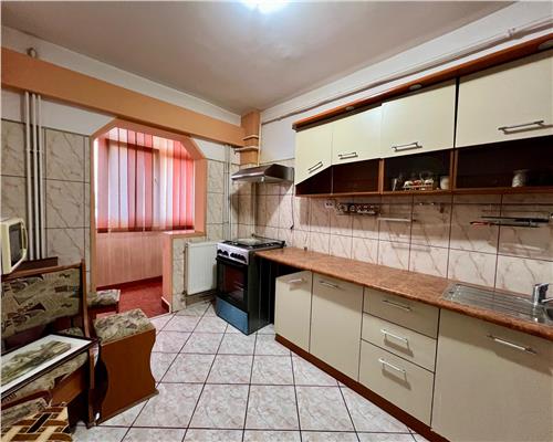 Vanzare apartament 4 camere, spatios, 9 mai, Ploiesti