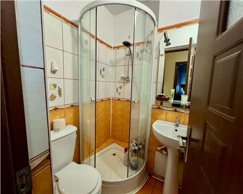 Vanzare apartament 4 camere, spatios, 9 mai, Ploiesti