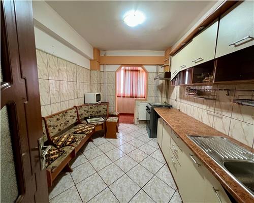 Vanzare apartament 4 camere, spatios, 9 mai, Ploiesti