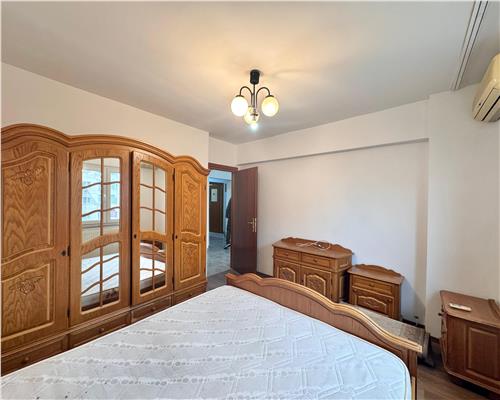 Inchiriere apartament 3 camere, centrala termica, ultracentral, Ploiesti.