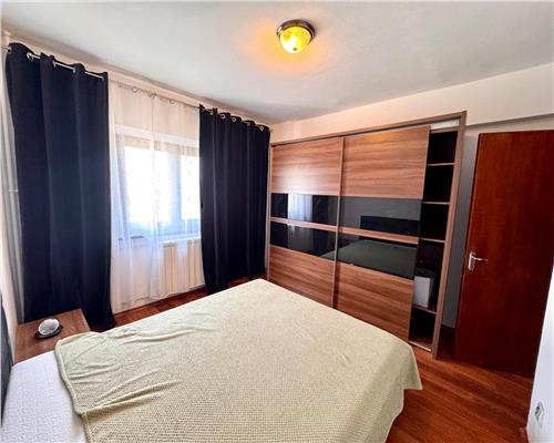 Apartament 3 camere, decomandat, Ploiesti, zona Gh. Doja.