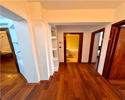 Apartament 3 camere, decomandat, Ploiesti, zona Gh. Doja.