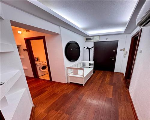 Apartament 3 camere, decomandat, Ploiesti, zona Gh. Doja.