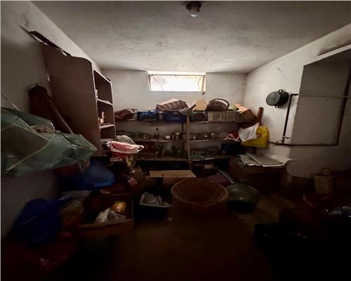 Casa 3 camere plus dependinte, in Ploiesti, zona Cantacuzino.