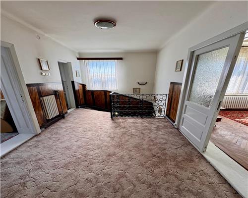 Casa 3 camere plus dependinte, in Ploiesti, zona Cantacuzino.