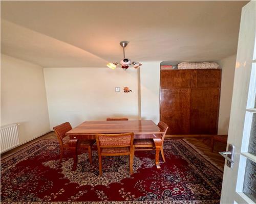 Casa 3 camere plus dependinte, in Ploiesti, zona Cantacuzino.