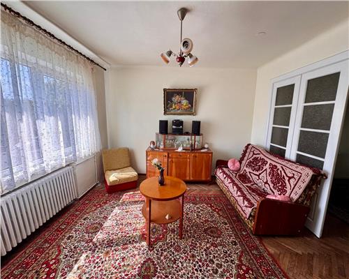 Casa 3 camere plus dependinte, in Ploiesti, zona Cantacuzino.