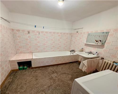 Casa 3 camere plus dependinte, in Ploiesti, zona Cantacuzino.