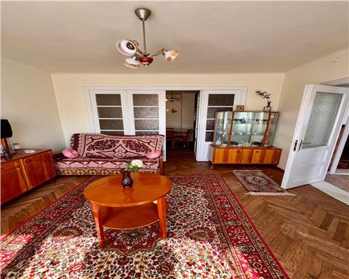 Casa 3 camere plus dependinte, in Ploiesti, zona Cantacuzino.