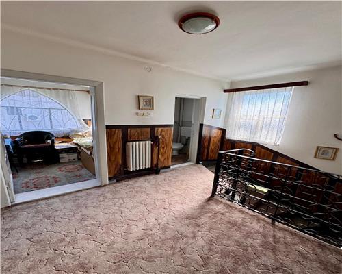 Casa 3 camere plus dependinte, in Ploiesti, zona Cantacuzino.