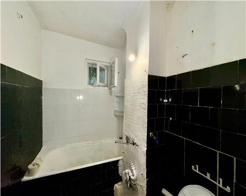 Apartament 2 camere, confort 1 circular,zona Vest, Ploiesti.