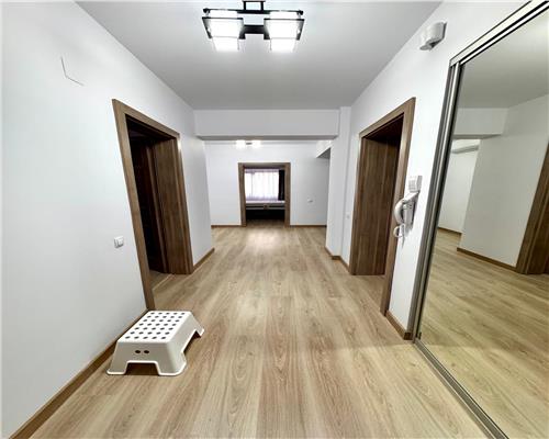Apartament 3 camere 116 mp, 2 locuri de parcare, Ploiesti, cartier Albert.