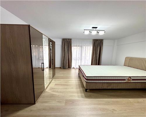 Apartament 3 camere 116 mp, 2 locuri de parcare, Ploiesti, cartier Albert.