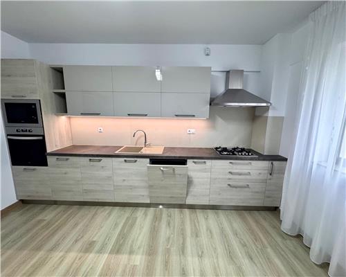 Apartament 3 camere 116 mp, 2 locuri de parcare, Ploiesti, cartier Albert.