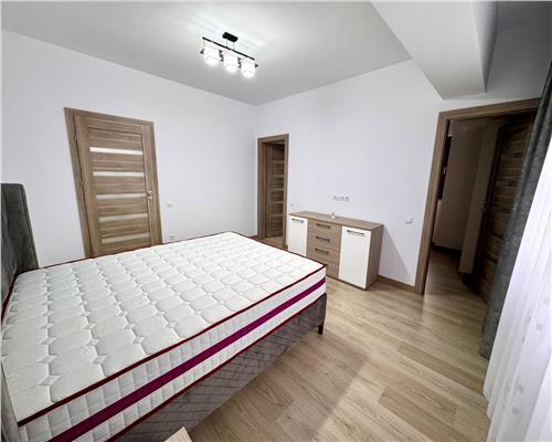 Apartament 3 camere 116 mp, 2 locuri de parcare, Ploiesti, cartier Albert.