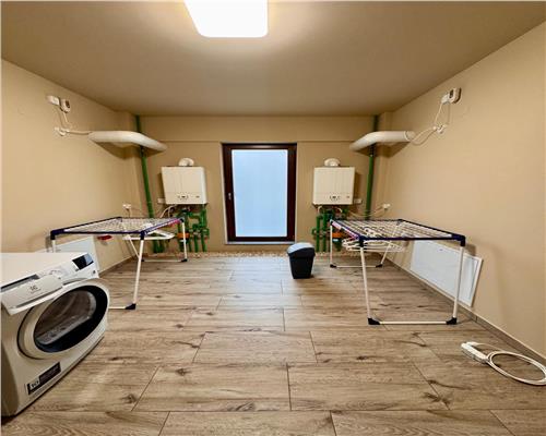 Apartament 3 camere 116 mp, 2 locuri de parcare, Ploiesti, cartier Albert.
