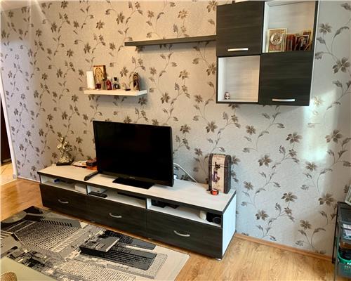 Inchiriere apartament 2 camere, decomandat, zona Vest Baraolt, Ploiesti