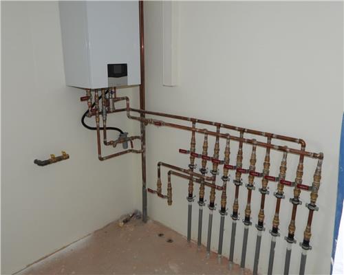 Casa P+M, 4 camere, 215mp, Comuna Plopu