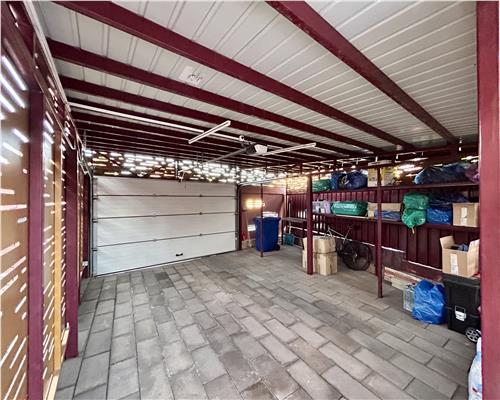 Casa 5 camere, P+M, partial mobilata, 2 garaje, In Ploiesti, zona Mihai Bravu