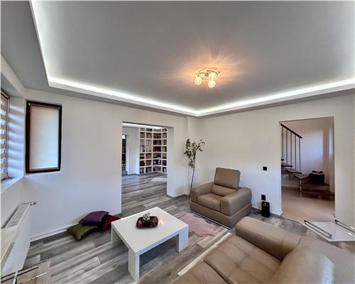 Casa 5 camere, P+M, partial mobilata, 2 garaje, In Ploiesti, zona Mihai Bravu