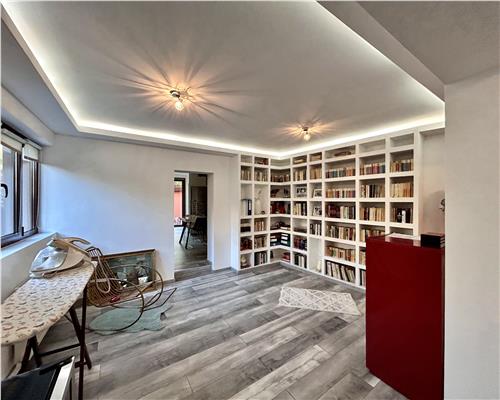 Casa 5 camere, P+M, partial mobilata, 2 garaje, In Ploiesti, zona Mihai Bravu