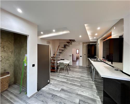 Casa 5 camere, P+M, partial mobilata, 2 garaje, In Ploiesti, zona Mihai Bravu