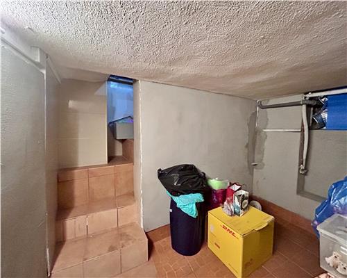 Casa 5 camere, P+M, partial mobilata, 2 garaje, In Ploiesti, zona Mihai Bravu