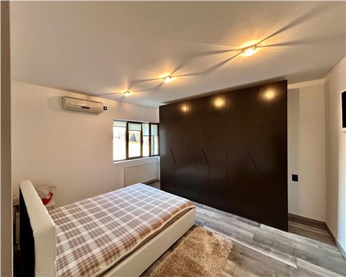 Casa 5 camere, P+M, partial mobilata, 2 garaje, In Ploiesti, zona Mihai Bravu