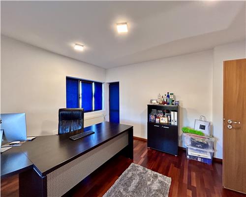 Casa 5 camere, P+M, partial mobilata, 2 garaje, In Ploiesti, zona Mihai Bravu