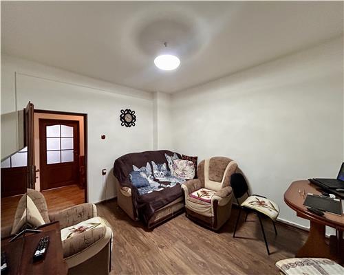 Vanzare casa 6 camere, in Baicoi, teren 1800 MP