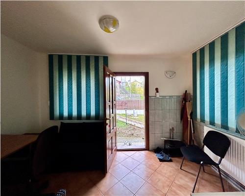 Vanzare casa 6 camere, in Baicoi, teren 1800 MP