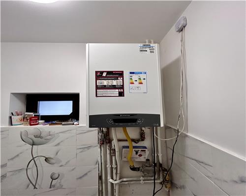 Casa cu 5 camere, P+M, 2 bai, acces auto 2 strazi, Ploiesti, zona Andrei Muresanu