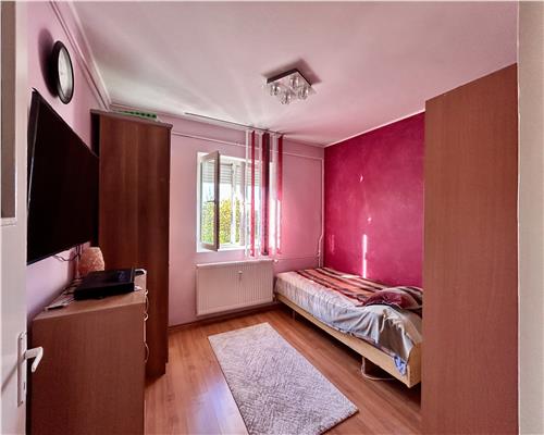 Apartament cu 2 camere, semidecomandat, Ploiesti, Vest I