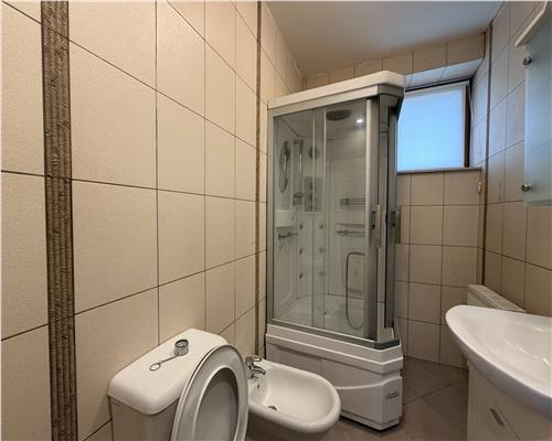 Vila P+1+M, 9 camere, 600 mp, stradal Pipera