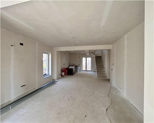 Casa 5 camere, garaj acoperit, Baicoi, Prahova