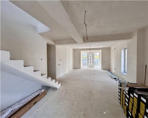 Casa 5 camere, garaj acoperit, Baicoi, Prahova