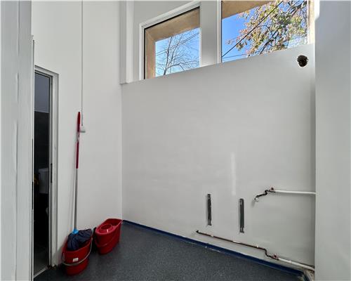 Spatiu Comercial Ultracentral, 211 mp, Ploiesti