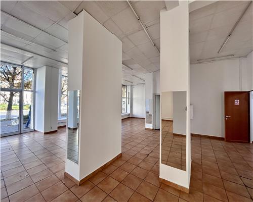 Spatiu Comercial Ultracentral, 211 mp, Ploiesti