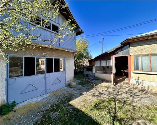 Casa 4 camere, 141 MP + Anexa 39 MP, pe DN1