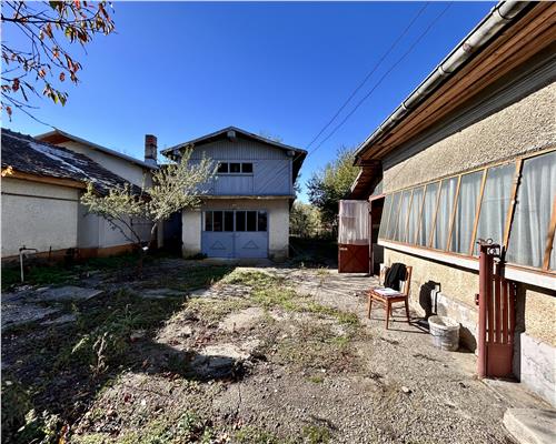 Casa 4 camere, 141 MP + Anexa 39 MP, pe DN1